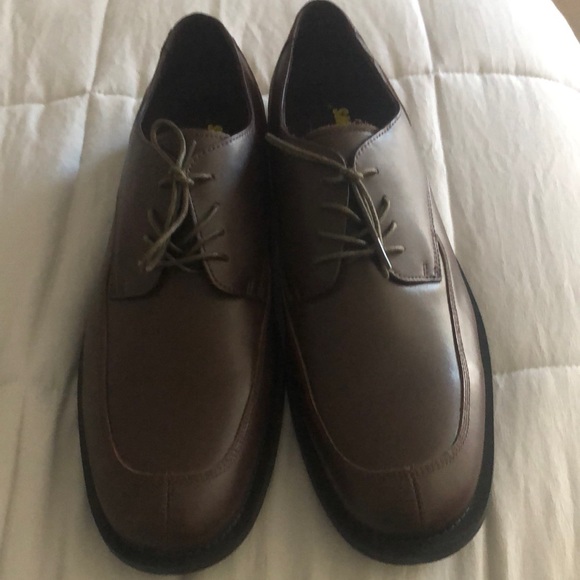 size 13 non slip shoes